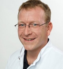 Dr. Johannes Moersler (© Johannes Lehner) Portrait von Dr. Johannes Moersler, Oberarzt Klinik für Diagnostische und Interventionelle Radiologie